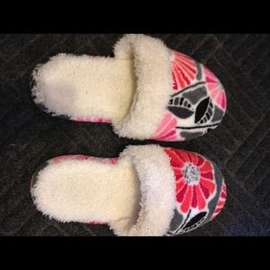 Vera Bradley slippers size 5/6